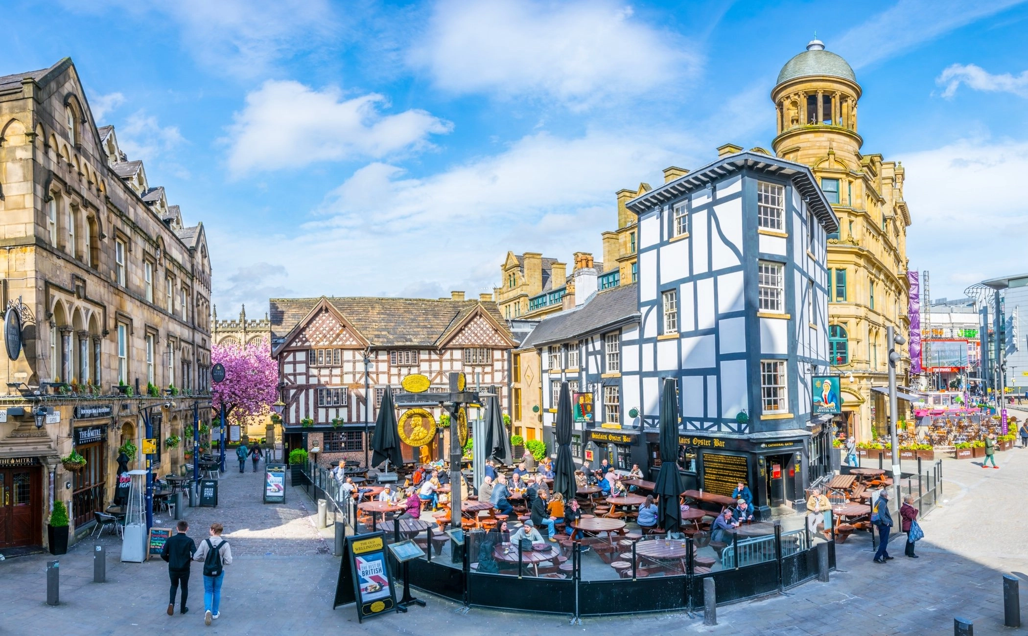 Intercambio estudiantil en Inglaterra Manchester imagen de ciudad con edificios